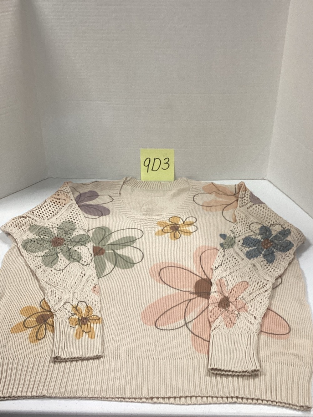 FME Cream Floral Crochet-Sleeve Sweater
